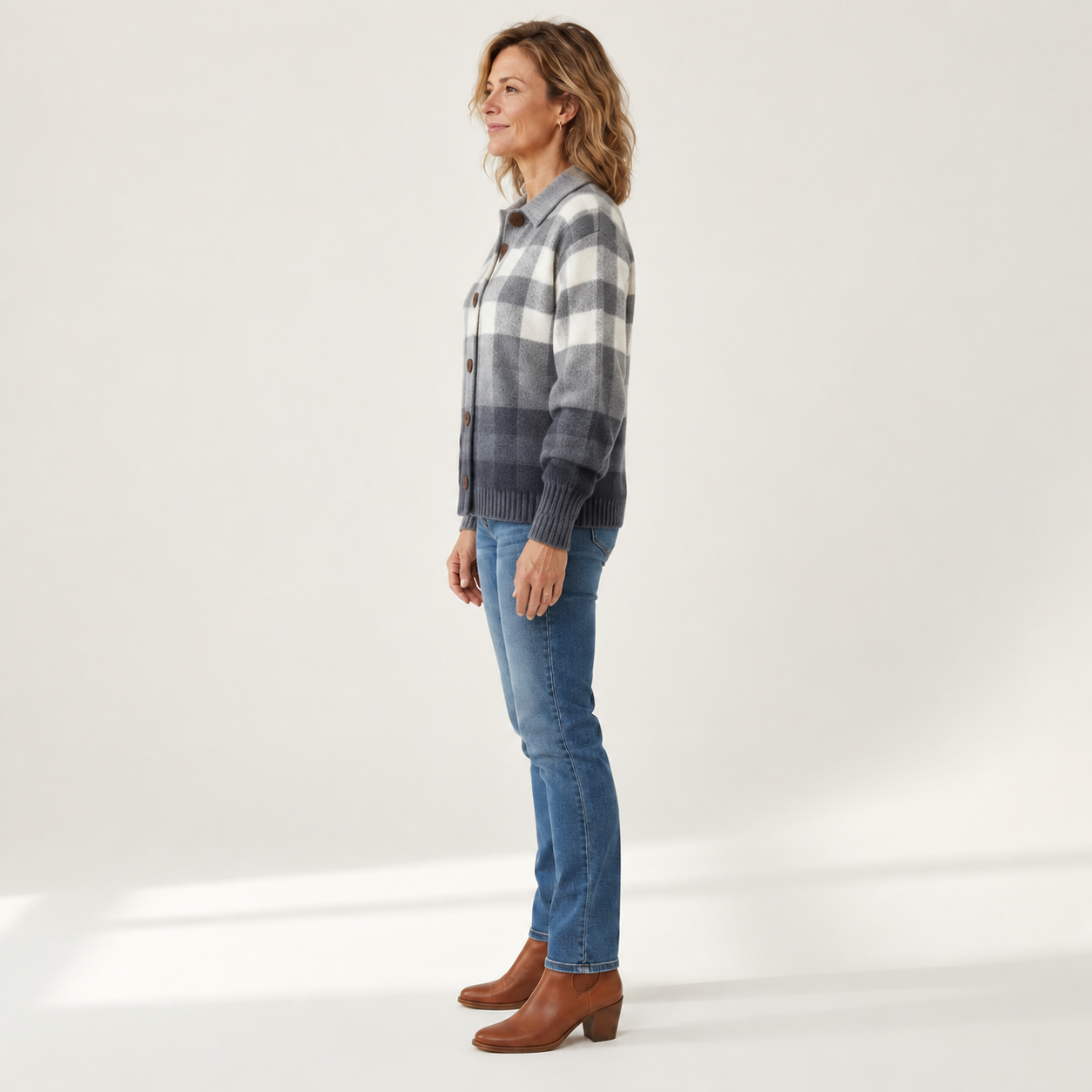 Agnes - Grijs ombré-vest met knopen - side