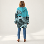 Mathilda - Mantel met golvenpatroon - back view