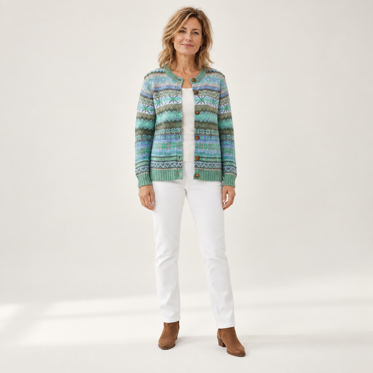 Bettina - Vest met Scandinavisch pastelpatroon - front view