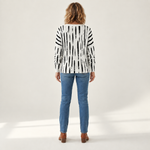 Paula - Comfortabele gebreide cardigan met knopen - back view