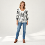 Paula - Comfortabele gebreide cardigan met knopen - front view