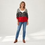 Magdalena - Comfortabele gebreide cardigan met knopen - front view