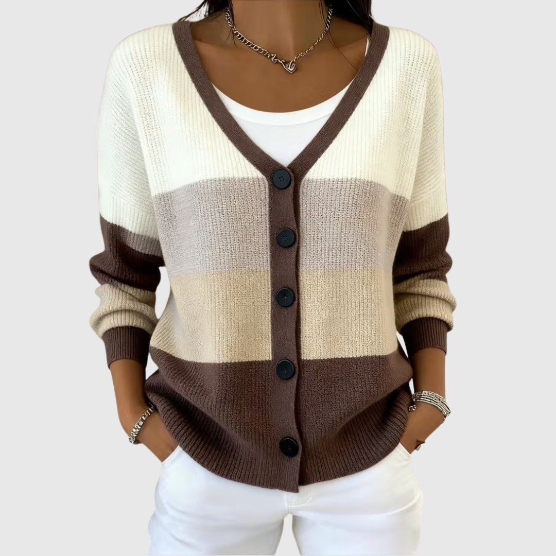 Johanna - Comfortabele gebreide cardigan met knopen - original product image