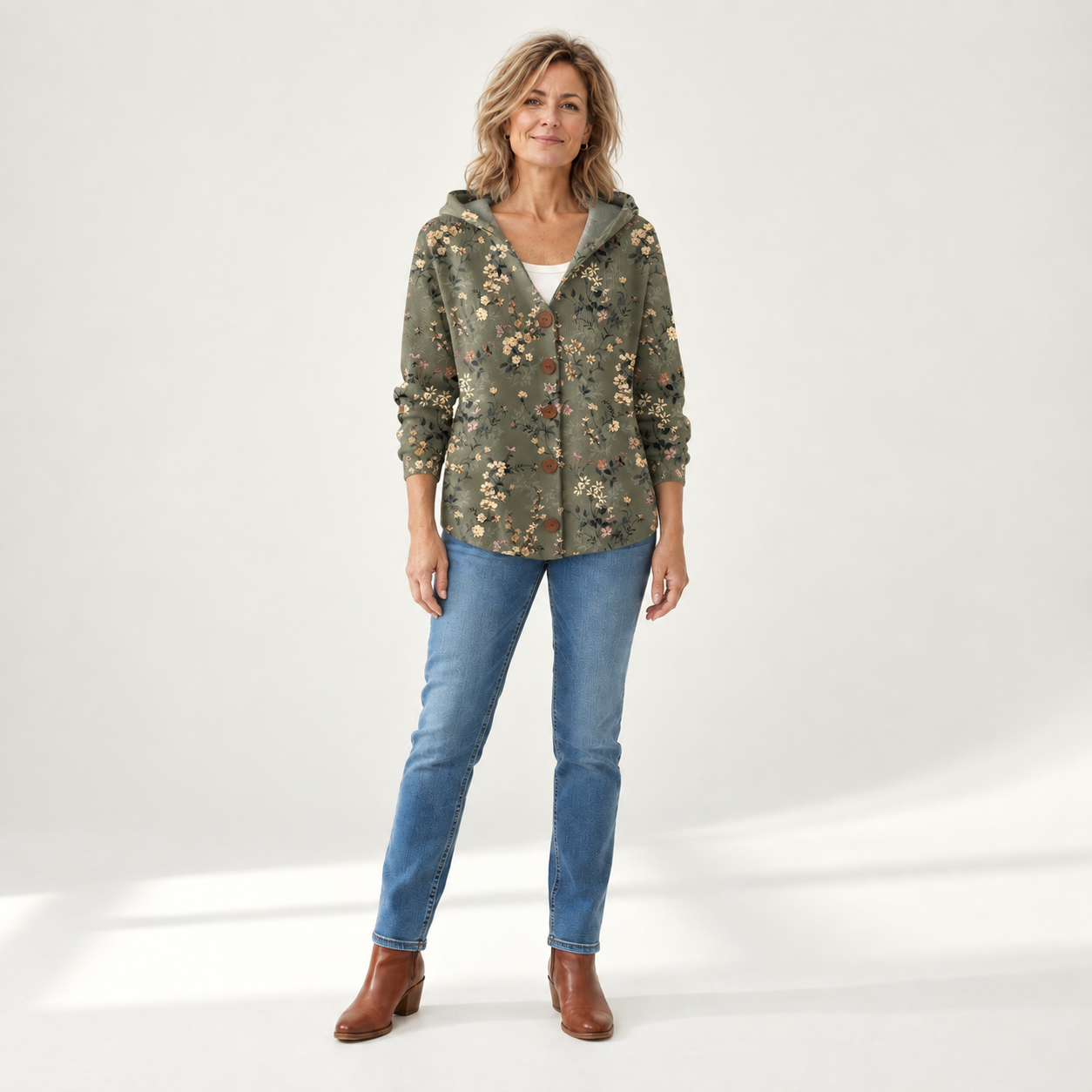 Marlene - Comfortabele gebreide cardigan met capuchon - front view