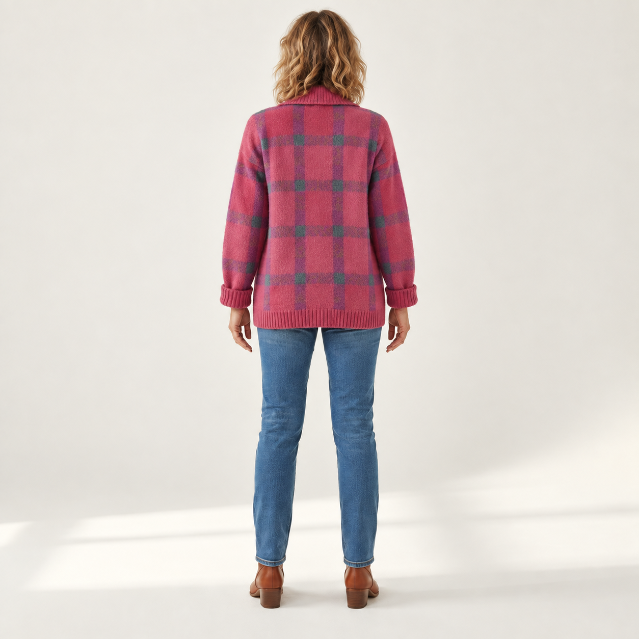 Ashley - Klassiek geruit vest met kraag - back view