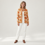 Andrea - Vest met herfstachtig bladerenpatroon - front view