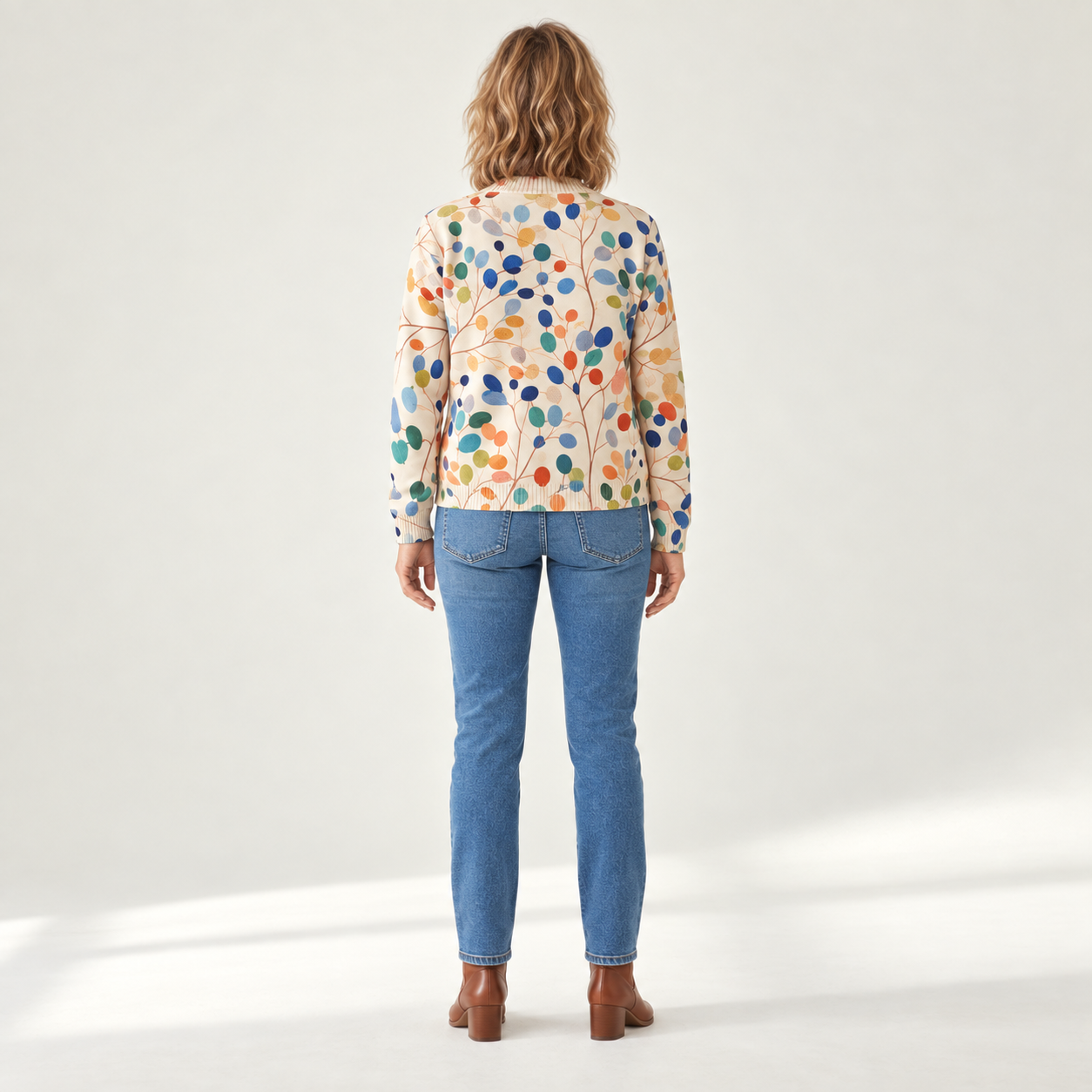 Anja vest met model - achteraanzicht