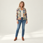 Birgit vest met model - vooraanzicht