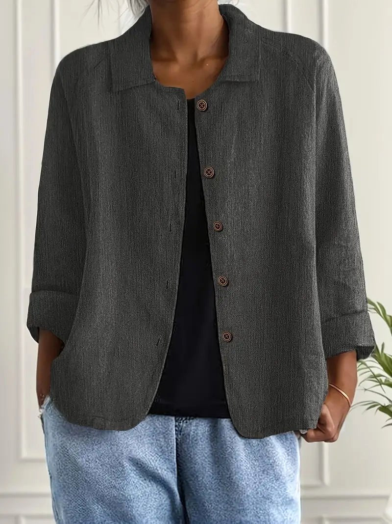 Thelma – Relaxed overshirt met knopen aan de voorkant