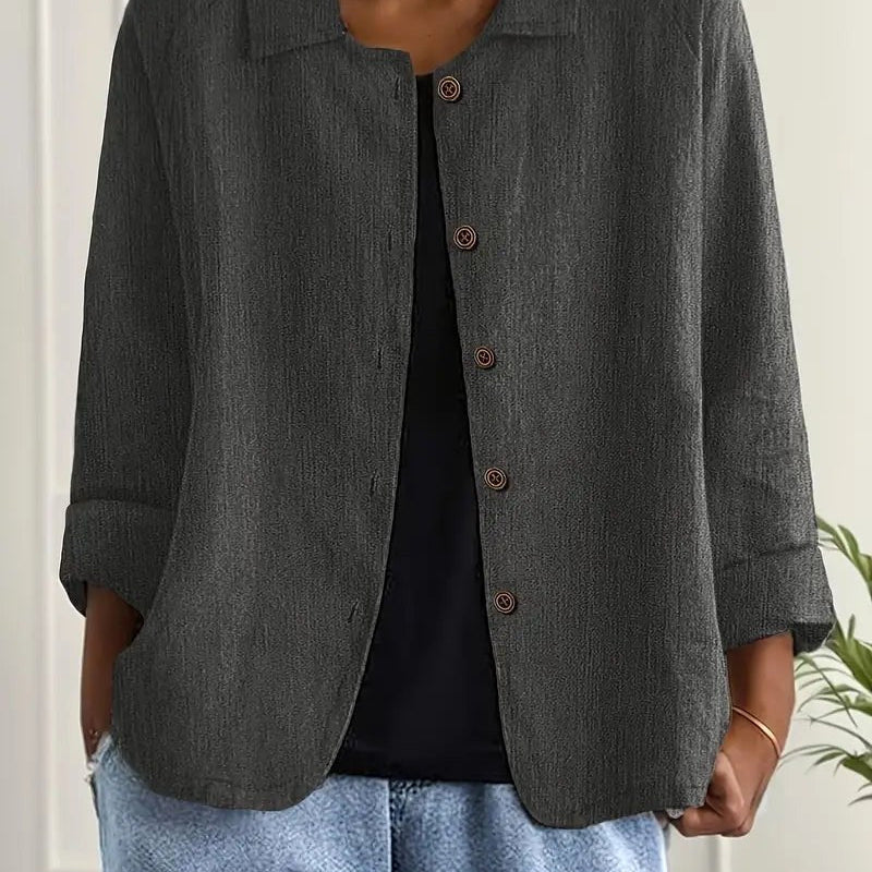 Thelma – Relaxed overshirt met knopen aan de voorkant