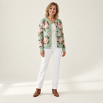 Christa - Saliegroen vest met rozenpatroon - voorkant