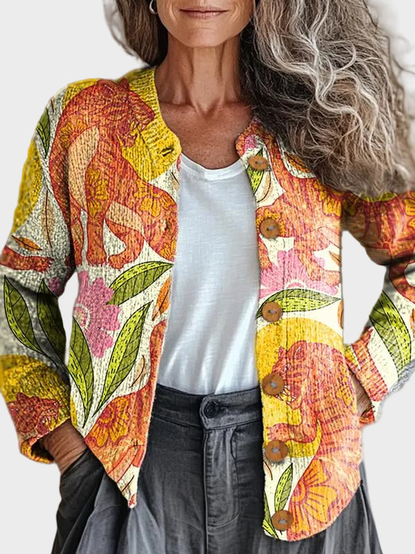 Kiandra – Kleurrijk gebreid vest met tropisch patroon