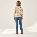 Ingrid vest met model - achteraanzicht