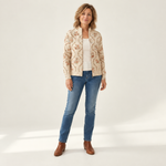 Ingrid vest met model - vooraanzicht