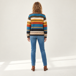 Karin vest met model - achteraanzicht