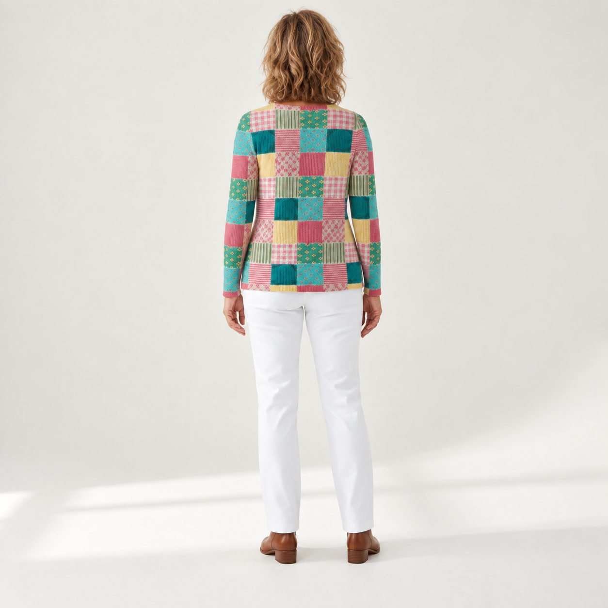 Merel patchworktrui met model - achteraanzicht