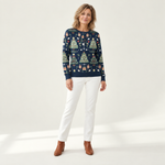 Mila kersttrui in donkerblauw - model voorzijde