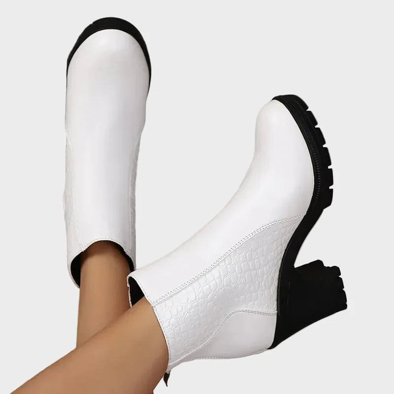 Neeltje - Leren schoenen met blokhak