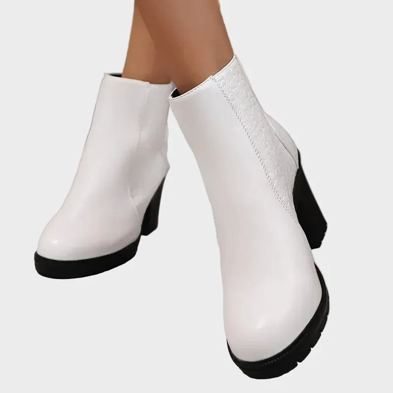 Neeltje - Leren schoenen met blokhak
