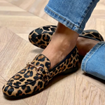 Adrianna - Gedurfde mocassins met luipaardprint