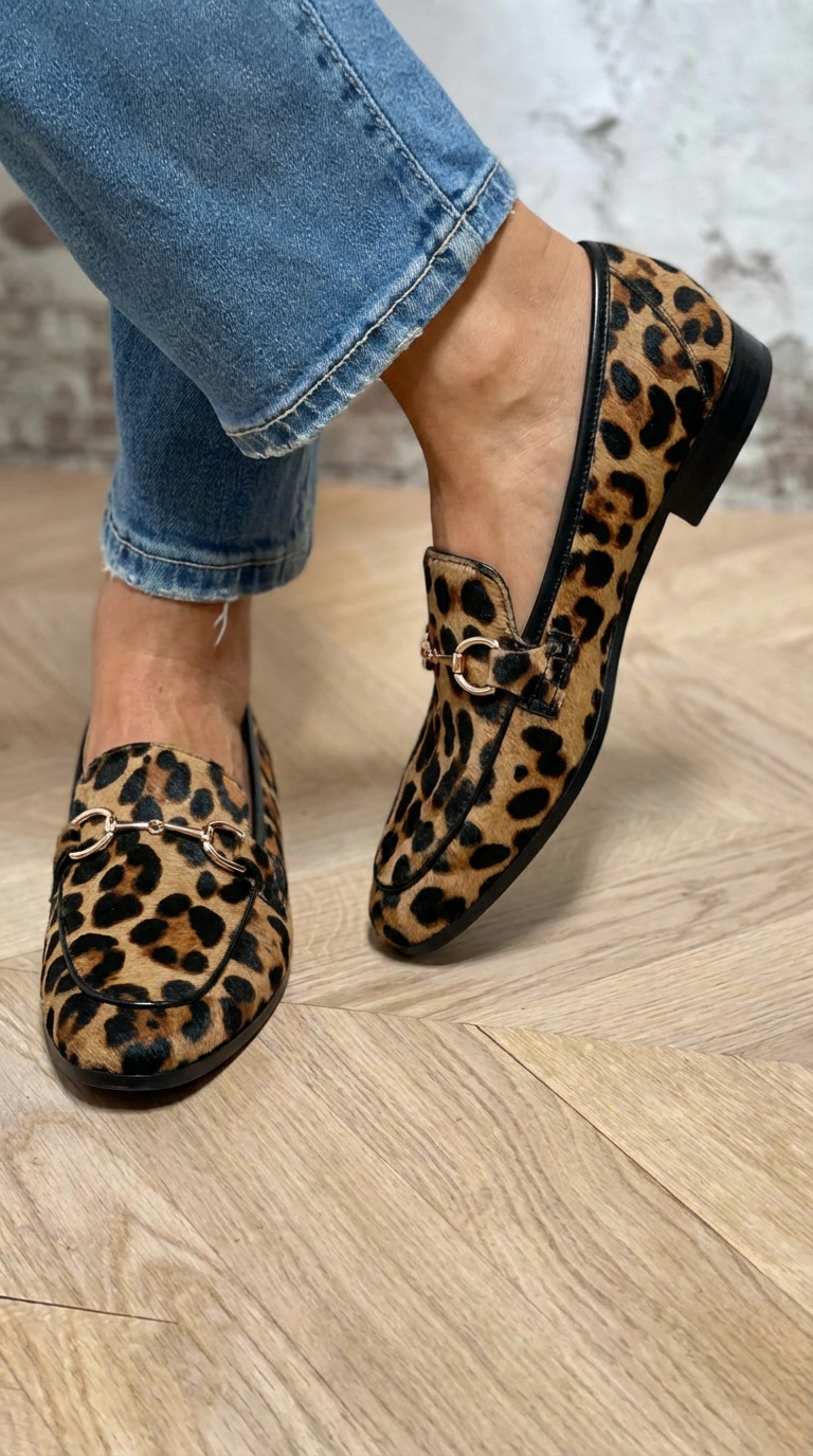 Adrianna - Gedurfde mocassins met luipaardprint