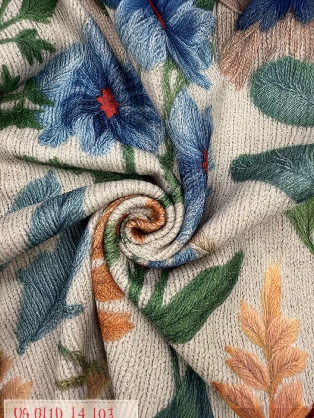 Birgit - Vest met botanisch bloemenpatroon