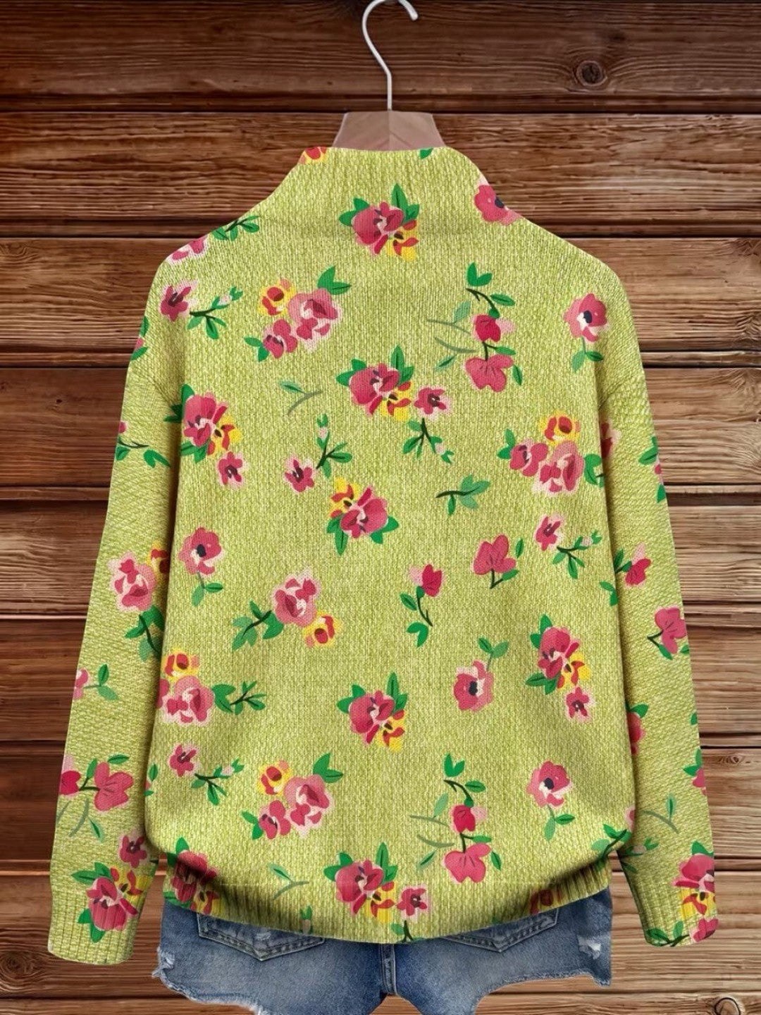 Elke - Groen vest met bloemenpatroon