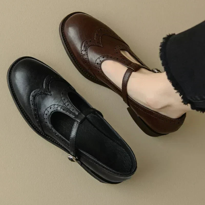 Johanna - Elegante damesschoenen met T-band