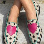Marisol - Mocassins met speelse hartjes
