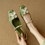 Mathilde - Elegante damesschoenen met bloemdetail
