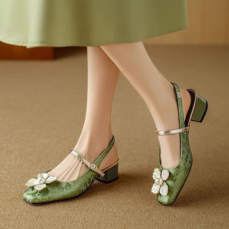 Mathilde - Elegante damesschoenen met bloemdetail