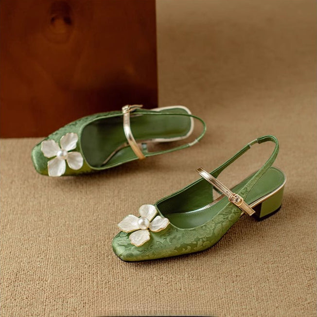 Mathilde - Elegante damesschoenen met bloemdetail