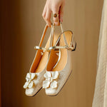 Mathilde - Elegante damesschoenen met bloemdetail