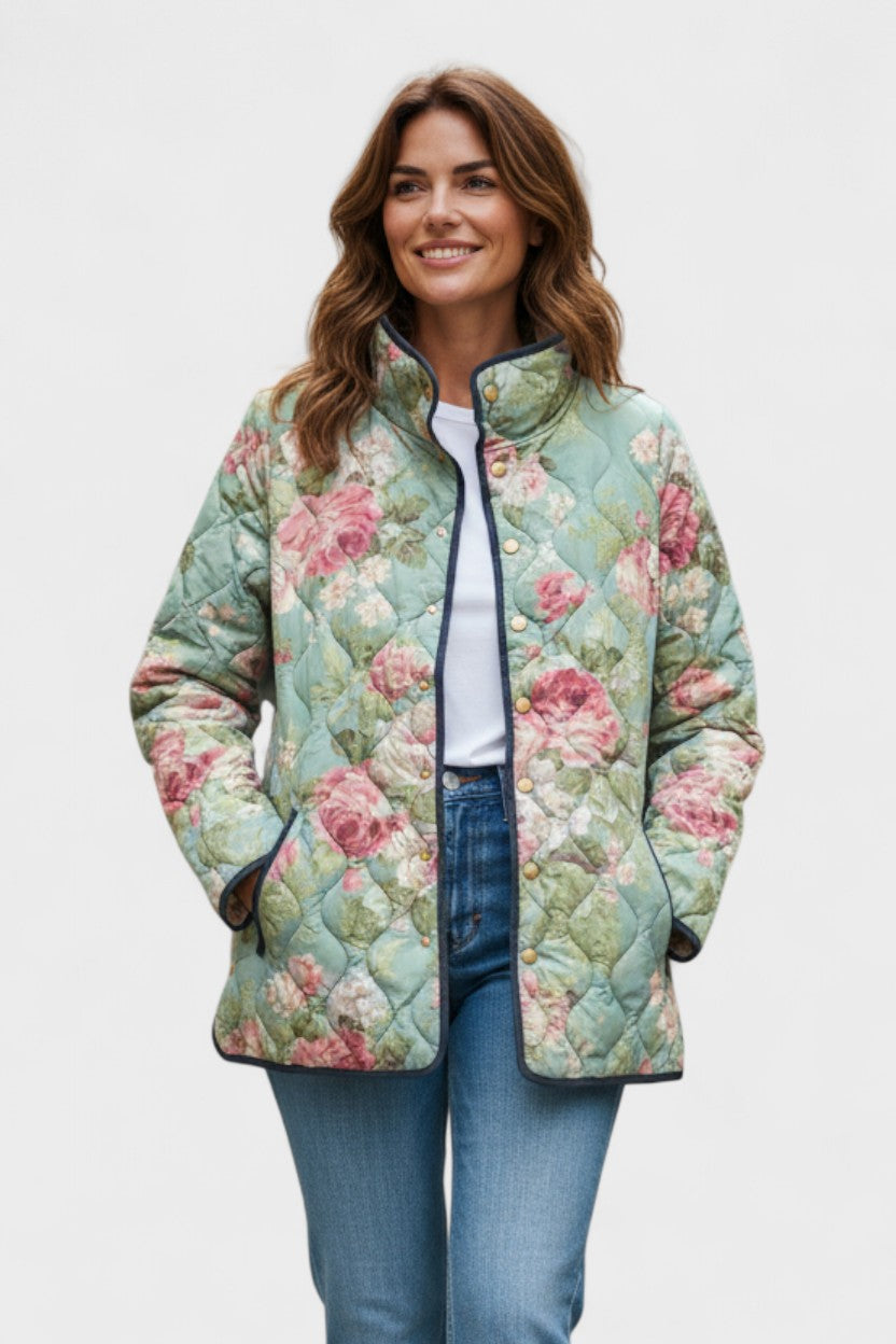 Mathilde - Mintgroene gewatteerde jas met grote rozen