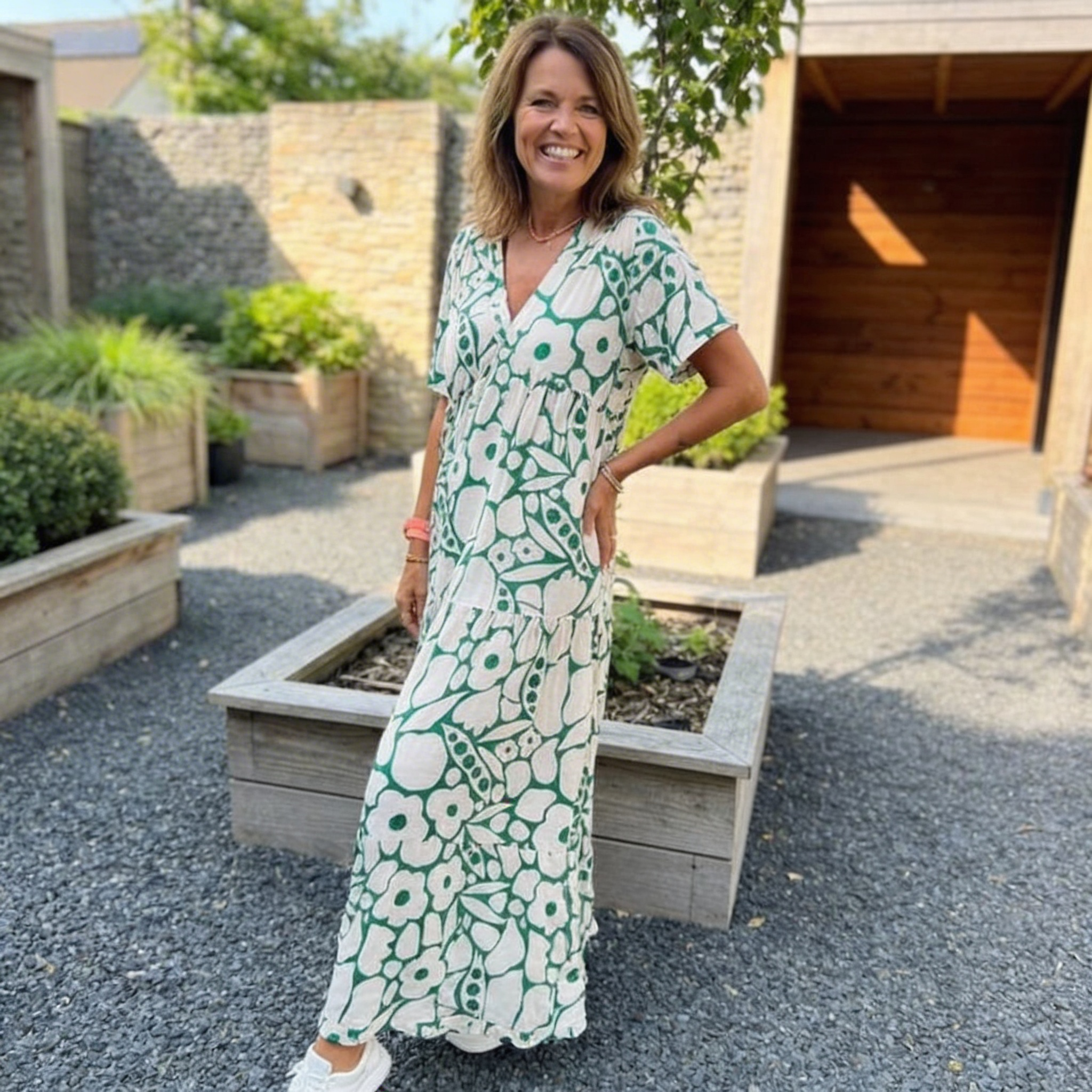 Romy - Losse jurk met V-hals en print