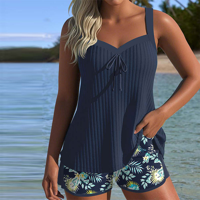 Sanne - Gestreepte Tankini met Tweedelige Strandshort