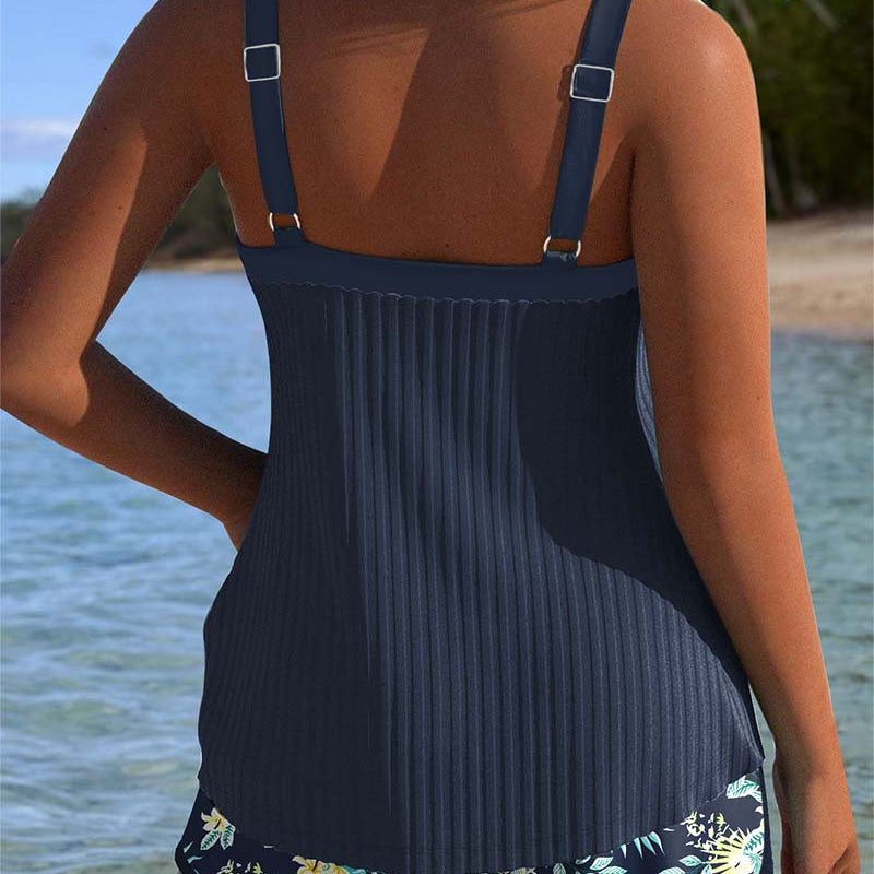 Sanne - Gestreepte Tankini met Tweedelige Strandshort