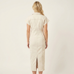 Sascha - Nauwsluitende midi-denimjurk met knopen