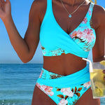 Ylva - Bikini met contrasterend bloemenpatroon en split