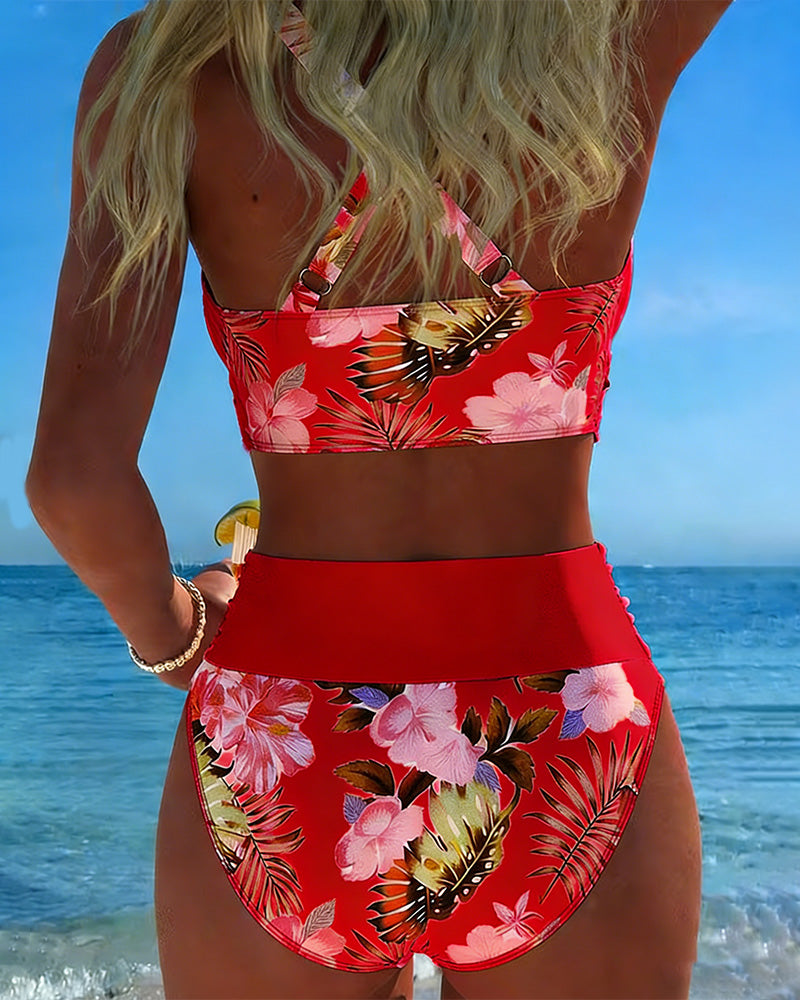 Ylva - Bikini met contrasterend bloemenpatroon en split