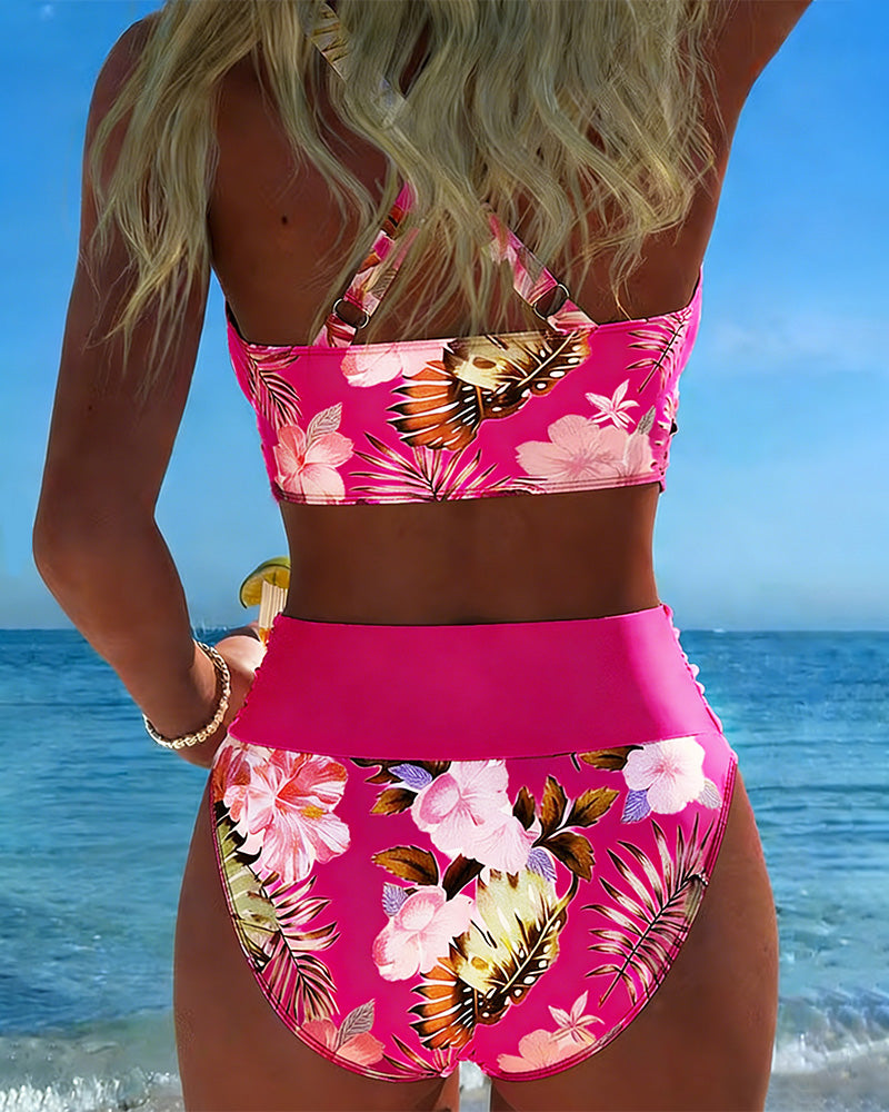 Ylva - Bikini met contrasterend bloemenpatroon en split